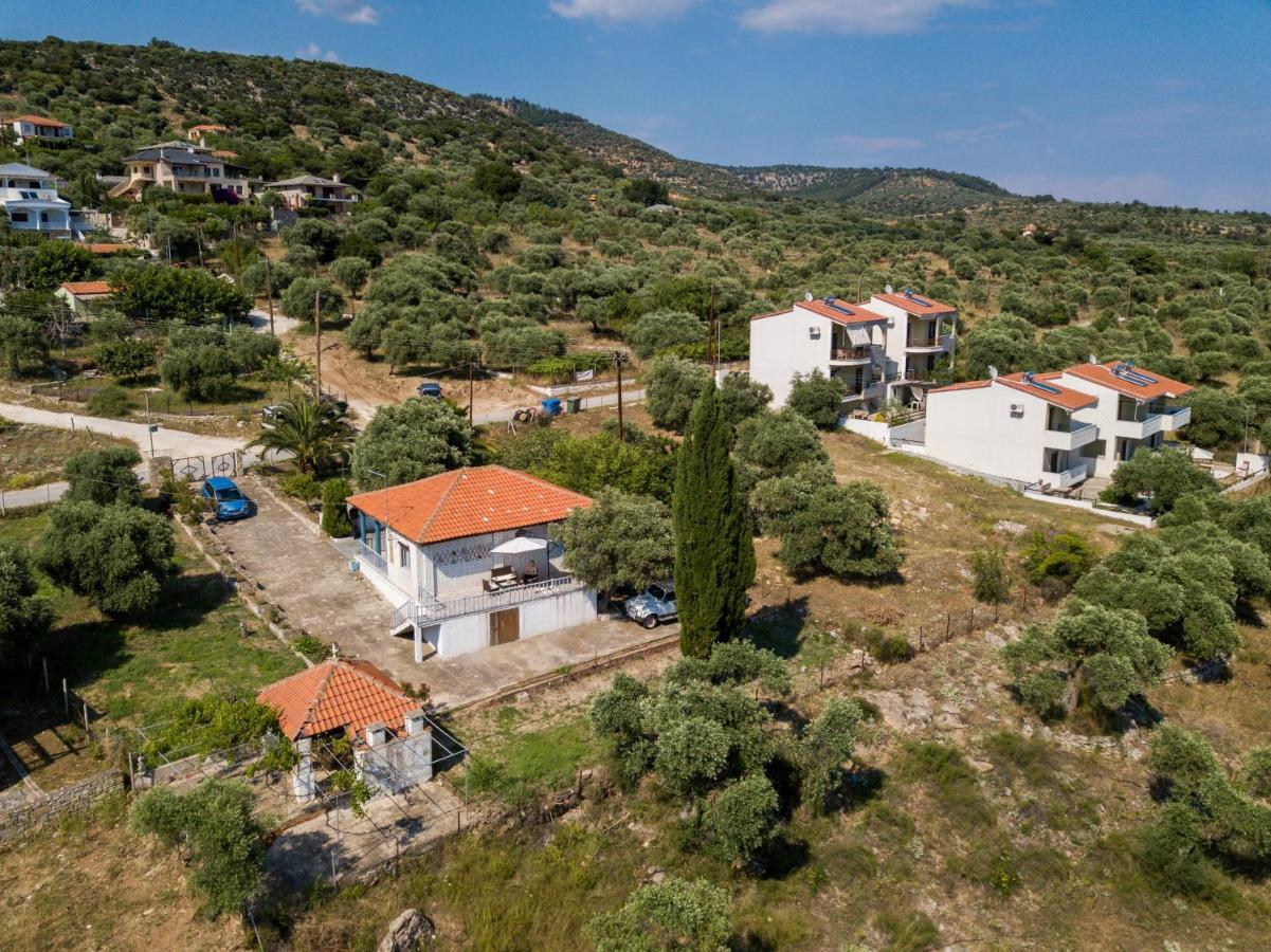Olive Cottage Astris Exterior photo
